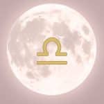 "Illustration Nouvelle Lune en Balance du 21 octobre 2025 sur fond rose prune"